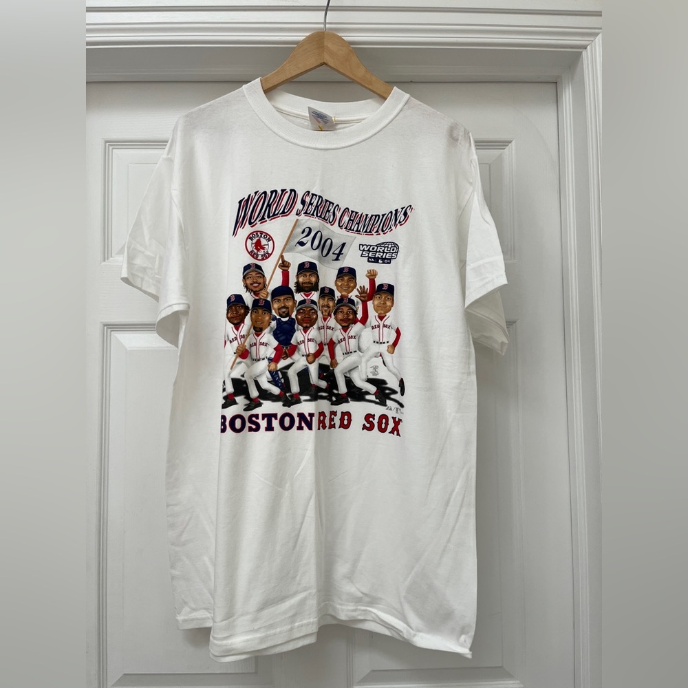 Majestic White Boston Red Sox 2004 World Series Champions Tee